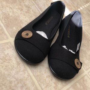 Brand new office flats 🥿,